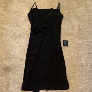 Lulu's Classic Black Midi Dress